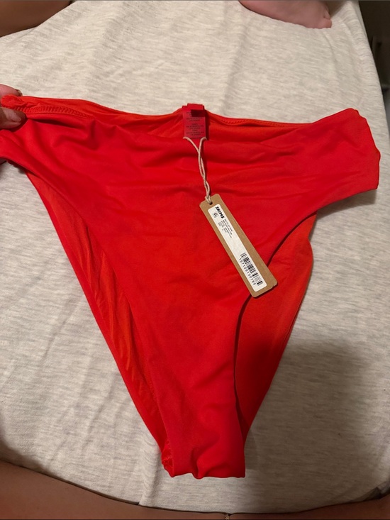 H&M Other - SKIMS MID WAIST BOTTOM IN RUBY Bikini Bottoms